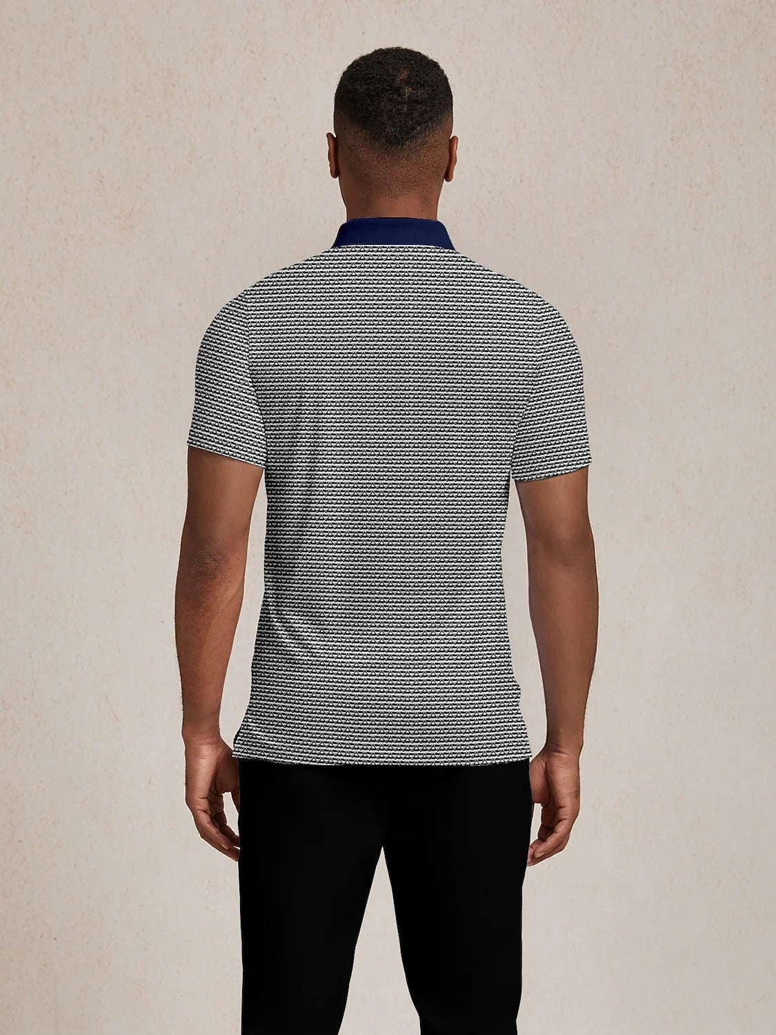 Nicht ganz klassisches geripptes Poloshirt für Herren UPF50+