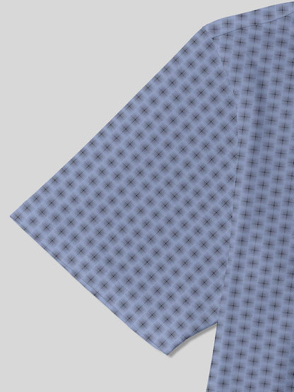 Verspieltes Herren-Poloshirt mit geripptem Kragen, maritimem Motiv und LSF 50+