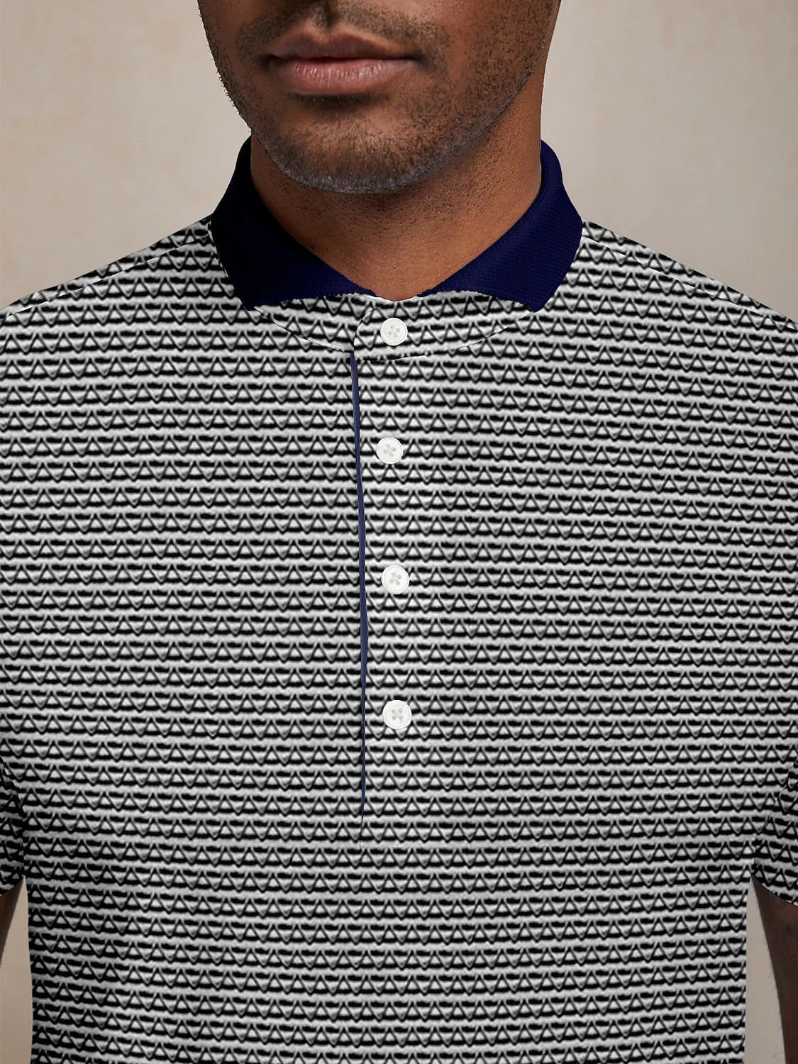 Nicht ganz klassisches geripptes Poloshirt für Herren UPF50+